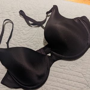 Maidenform black underwire bra lightly padded 36C